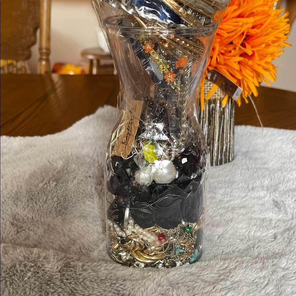 Mixed Fashion Jewelry Assortment - Black, Gold, White, Multicolor